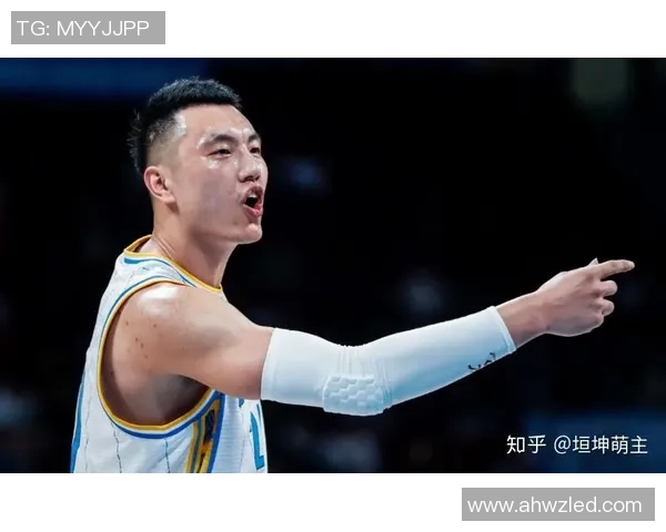 翟晓川：从篮球场上的拼搏者到青年榜样的成长之路